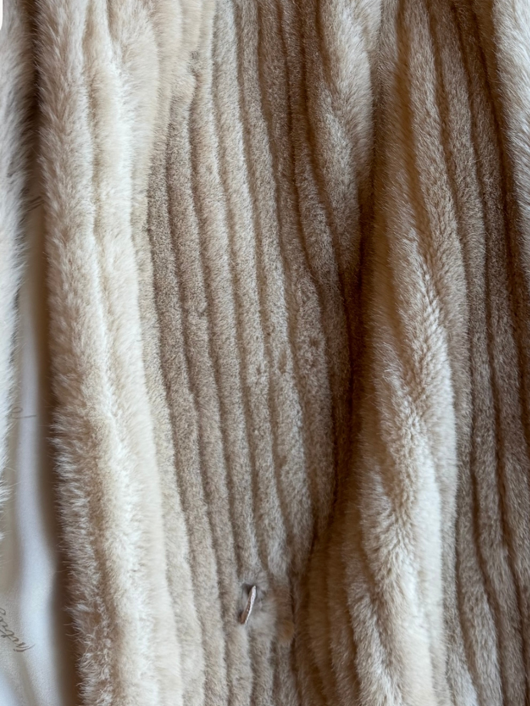 Mob Wife Cream Fur Jacket