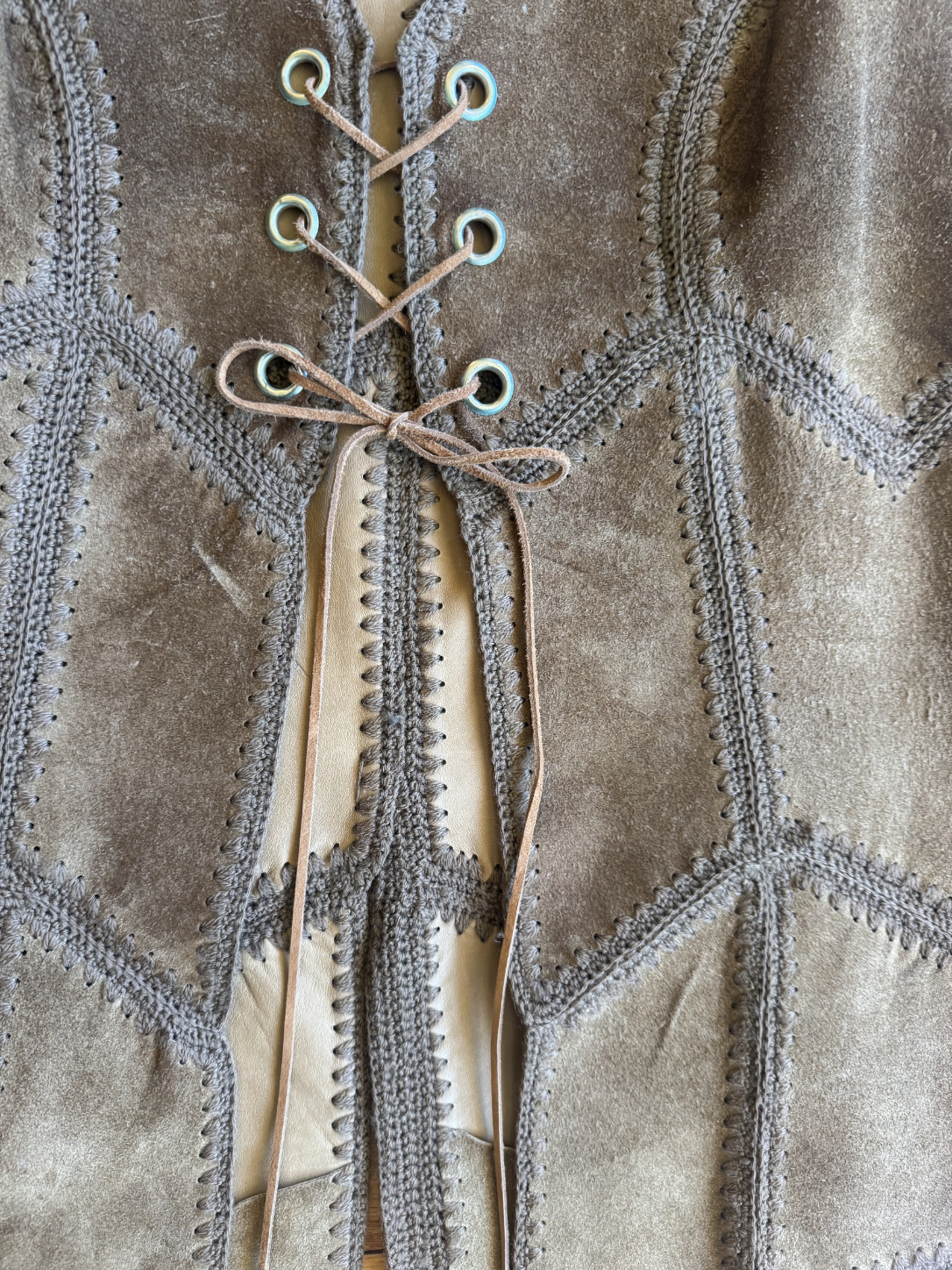 Woodstock Suede Stitched Set